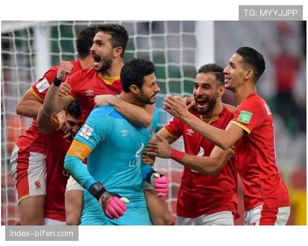 哈尔迪亚攻势未果，亚冠对阵多哈国民仍无进球，双方半场0-0僵持